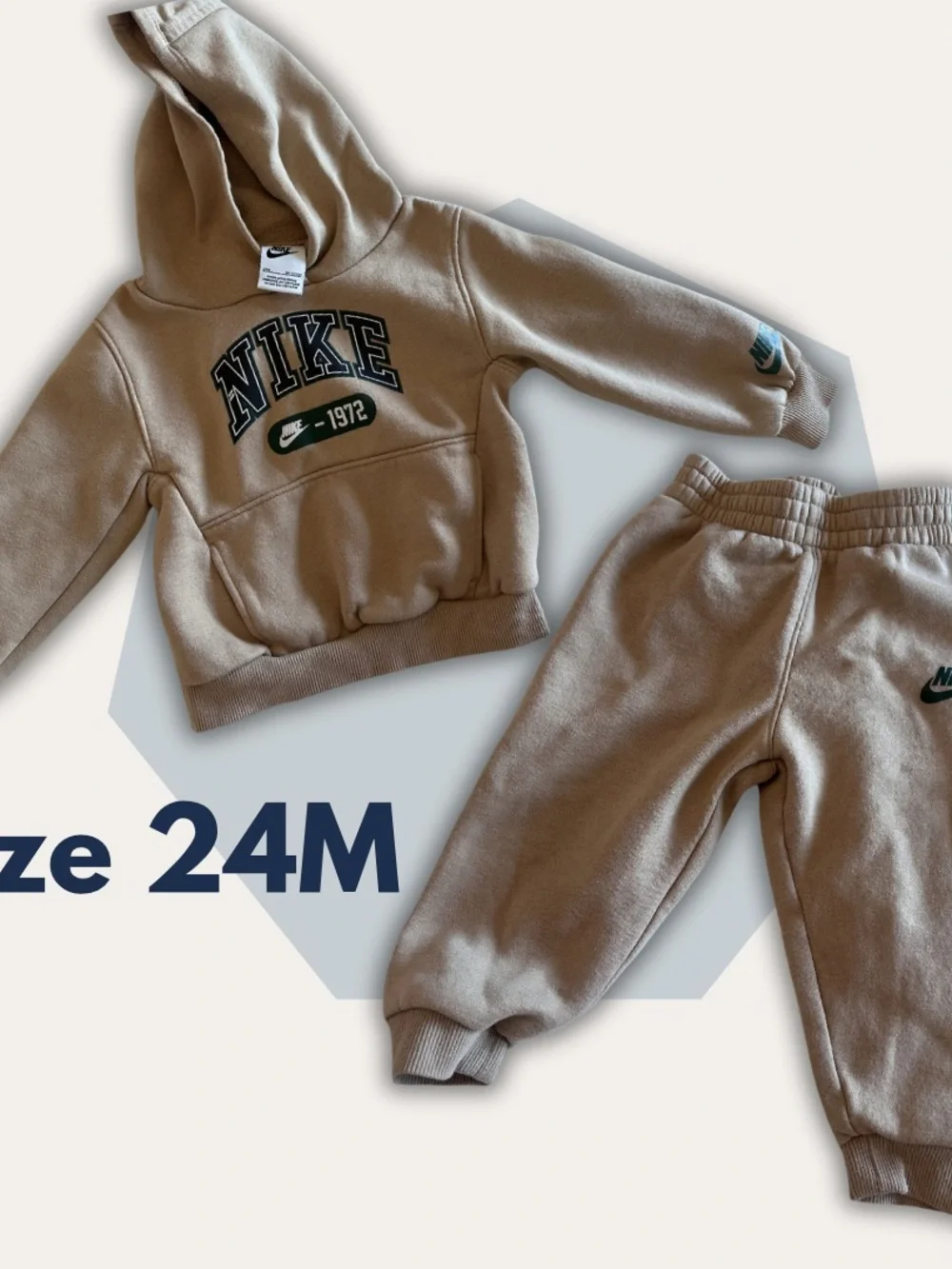Nike Beige Toddler Hoodie & Jogger Set with Green Logo - Picture 2 of 7